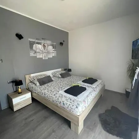 Apartmant Lightnes * Kaštela